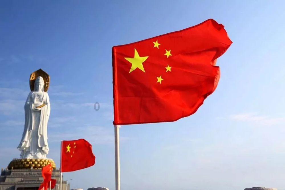 救援秀气的男孩