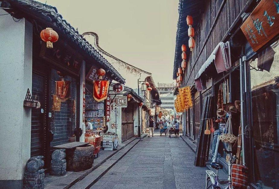 和一个比自己大很多的男朋友在一起是什么感受？游戏画面
