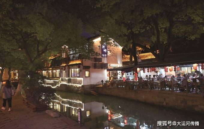 岳云鹏送姐姐出嫁，被追问随多少钱？他回答3个字，无数网友点赞，说了啥？游戏画面
